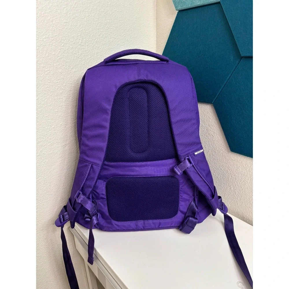 Incase Purple Laptop Backpack Padded Sleeve Deluxe Pockets Macbook 17